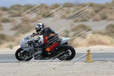 media/May-05-2025-Moto Forza (Mon) [[3c1838c5e5]]/2-B Group/Session 3 (Panning Test Turn 14 Inside)/